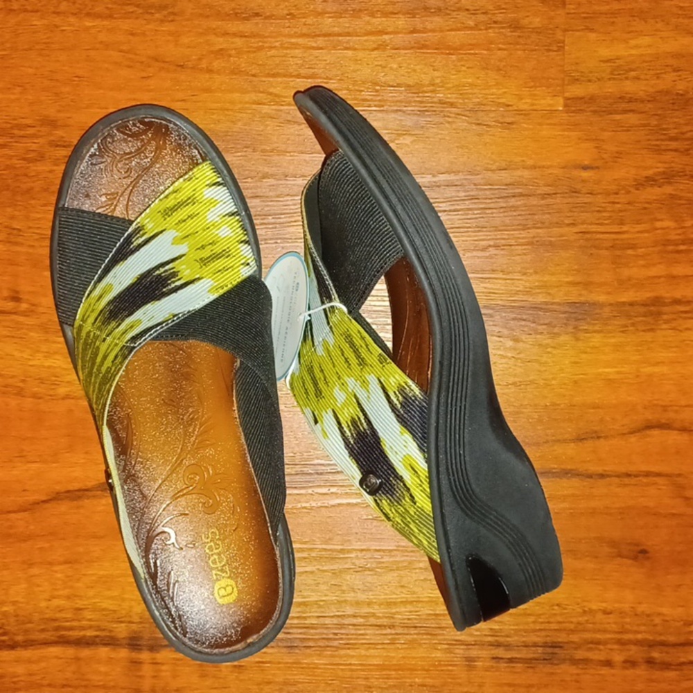 Bzees Womens Sandals Sz. 9M